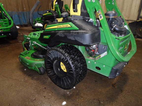 2022 John Deere Z930M Mower/Zero Turn