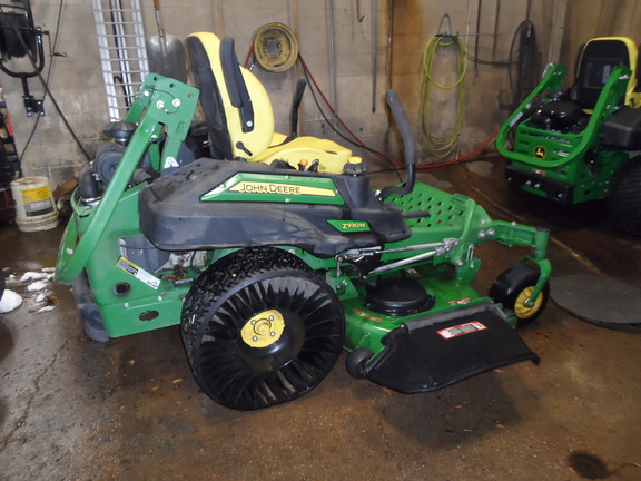 2022 John Deere Z930M Mower/Zero Turn