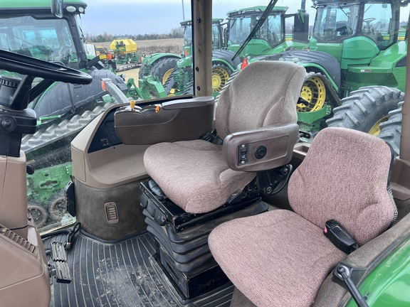 2005 John Deere 8420 Tractor