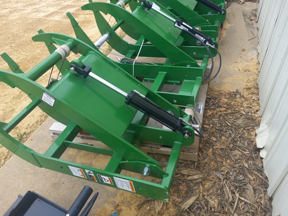 2025 Frontier AV20G Loader