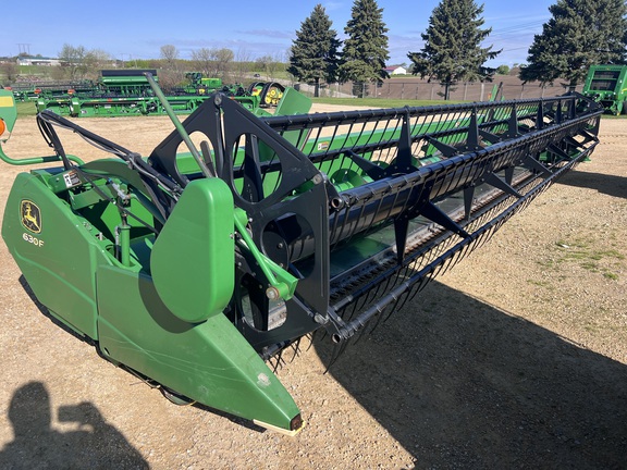 2008 John Deere 630F Header Combine