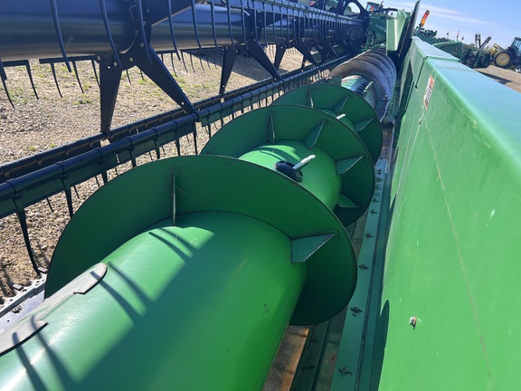 2008 John Deere 630F Header Combine