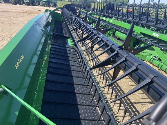 2025 John Deere RDF 35 Header Combine