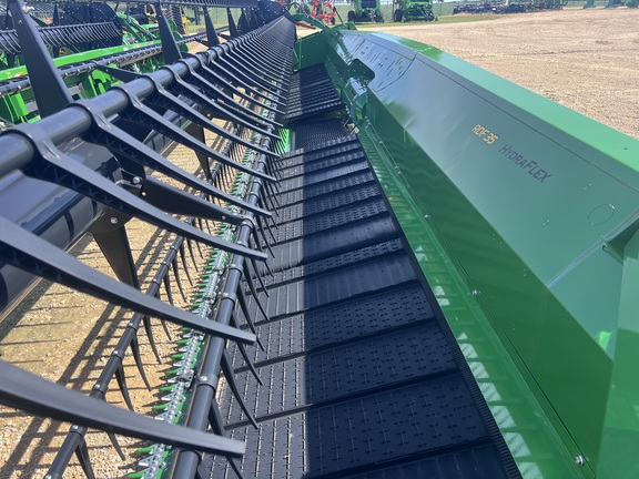 2025 John Deere RDF 35 Header Combine