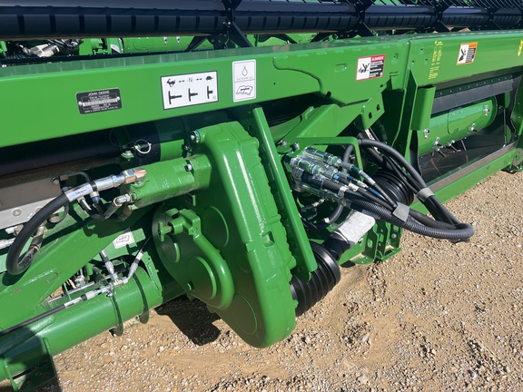 2025 John Deere RDF 35 Header Combine