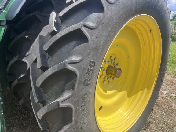 2015 John Deere 8370R Tractor