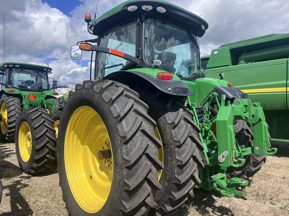 2015 John Deere 8370R Tractor