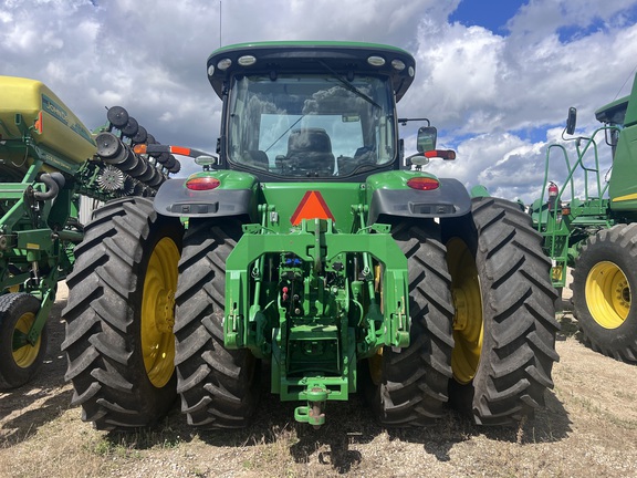 2015 John Deere 8370R Tractor