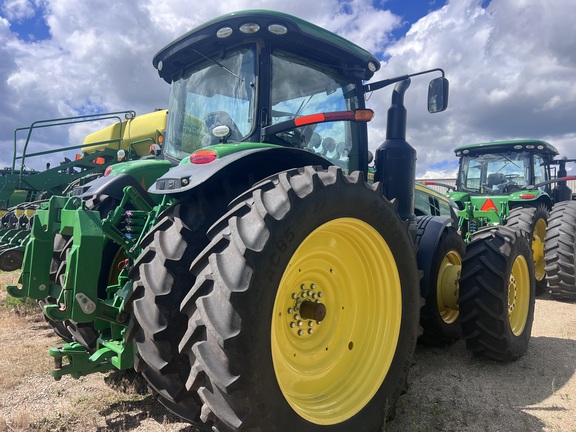 2015 John Deere 8370R Tractor