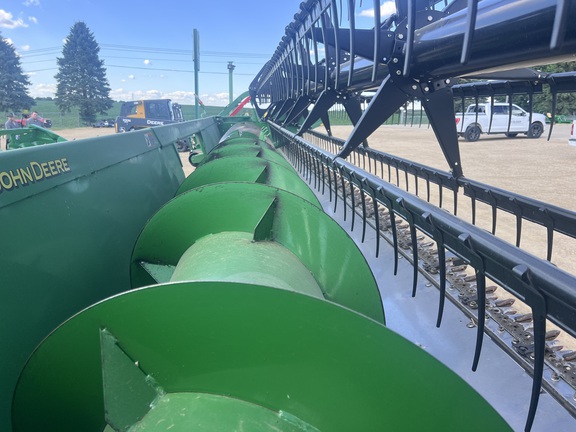 2023 John Deere 625F Header Combine