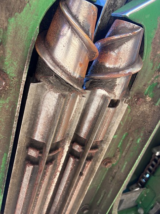 2022 John Deere C6R Header Corn Head