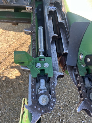 2022 John Deere C6R Header Corn Head