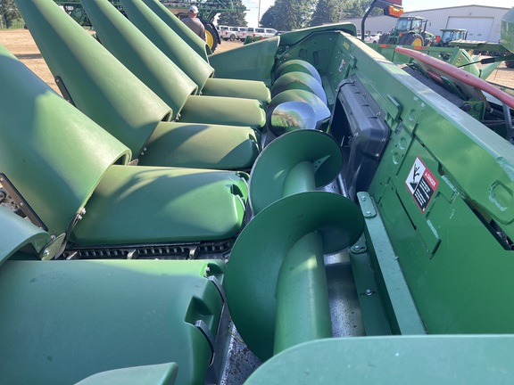 2022 John Deere C6R Header Corn Head