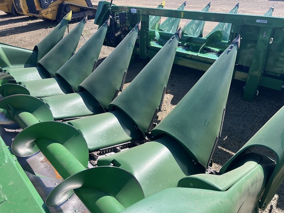 2022 John Deere C6R Header Corn Head
