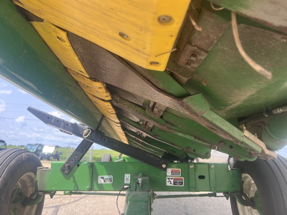 2004 John Deere 630F Header Combine