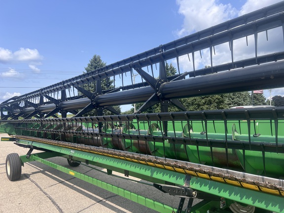 2004 John Deere 630F Header Combine