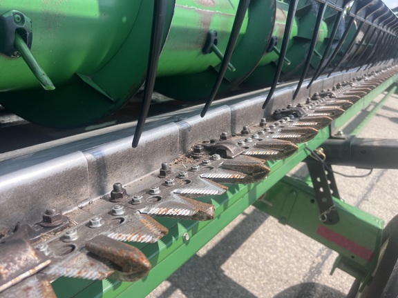 2004 John Deere 630F Header Combine