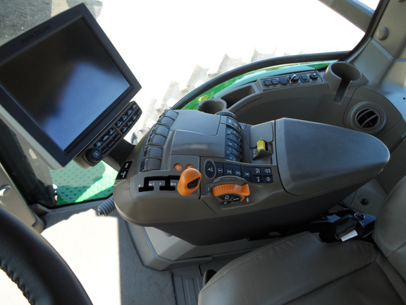 2023 John Deere 8R 340 Tractor