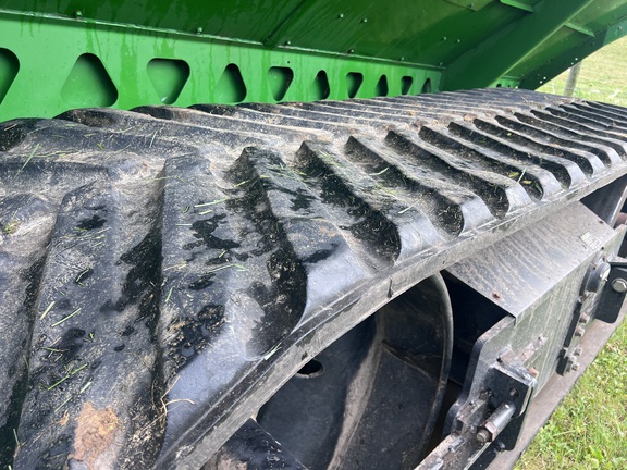 2011 Brent 1194 Grain Cart