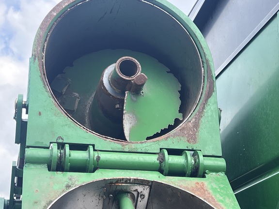 2011 Brent 1194 Grain Cart