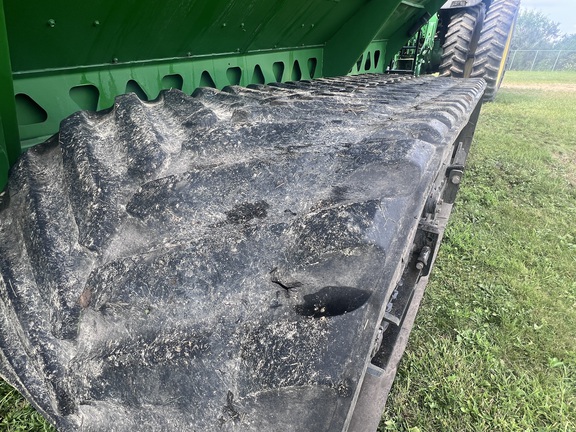 2011 Brent 1194 Grain Cart