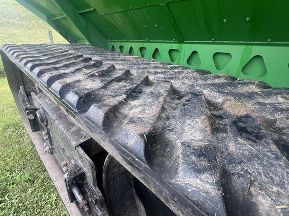 2011 Brent 1194 Grain Cart