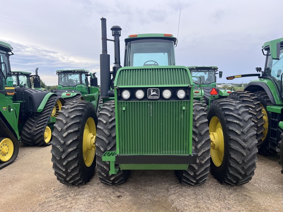 1993 John Deere 8770 Tractor 4WD