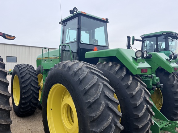 1993 John Deere 8770 Tractor 4WD