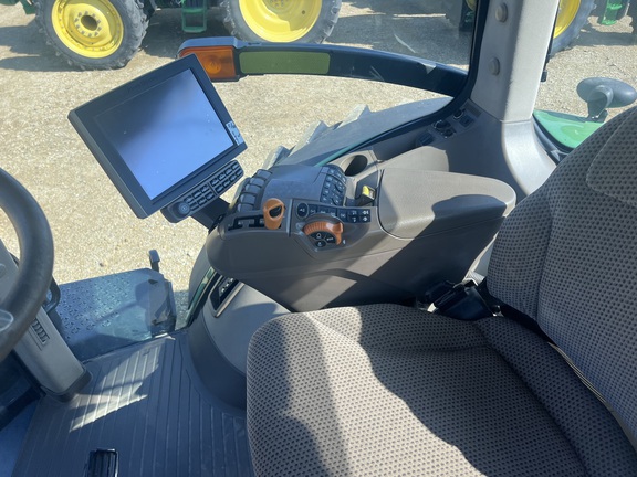 2018 John Deere 8400R Tractor