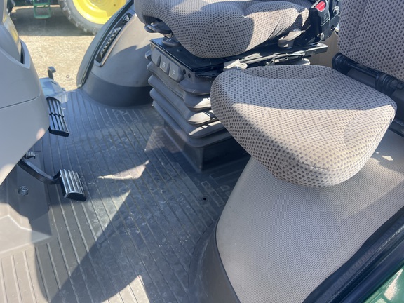 2018 John Deere 8400R Tractor