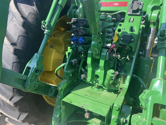 2018 John Deere 8400R Tractor