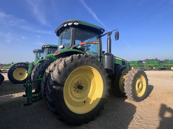 2012 John Deere 8260R Tractor