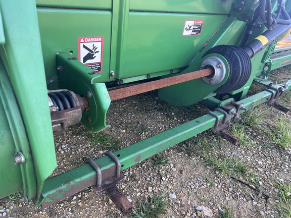 2008 John Deere 608C Header Corn Head