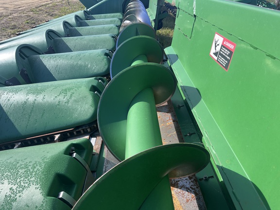 2008 John Deere 608C Header Corn Head