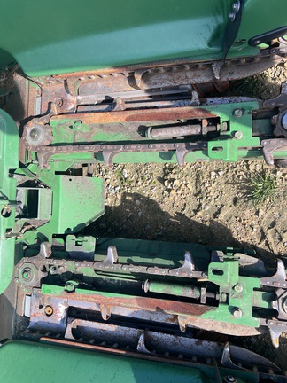 2008 John Deere 608C Header Corn Head