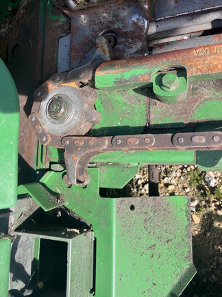 2008 John Deere 608C Header Corn Head