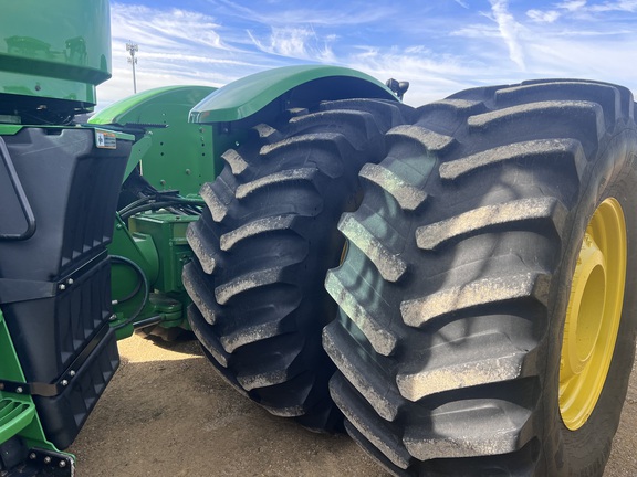2014 John Deere 9560R Tractor 4WD