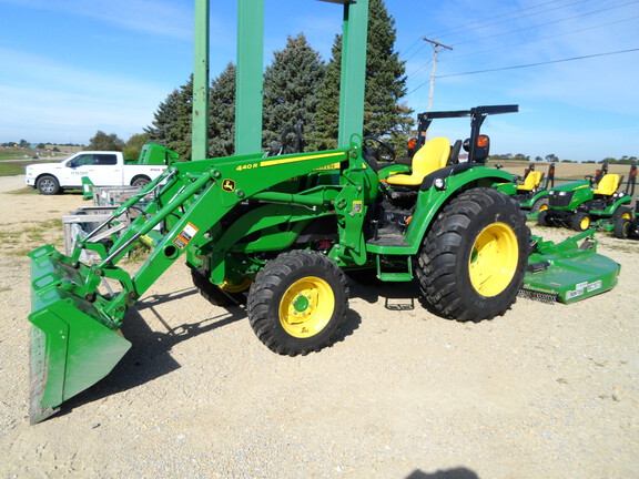 2022 John Deere 4066R Tractor Compact