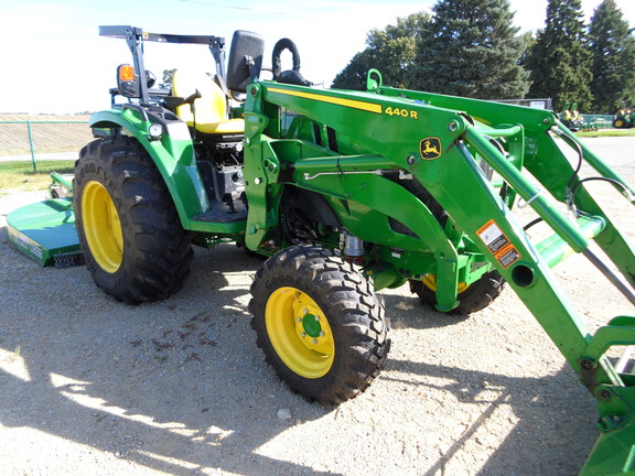 2022 John Deere 4066R Tractor Compact
