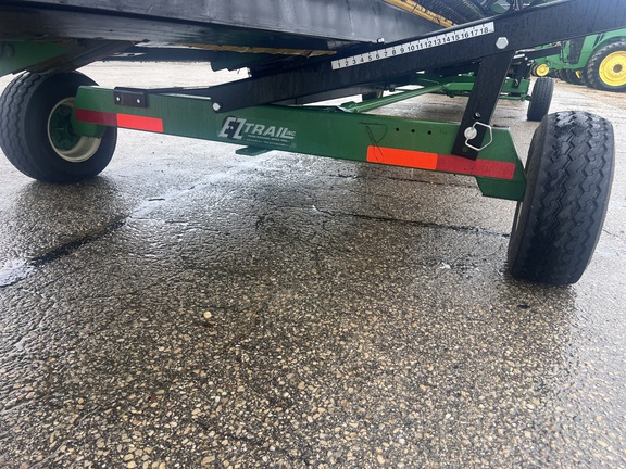 2003 John Deere 925 Header Combine