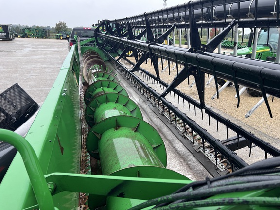 2003 John Deere 925 Header Combine