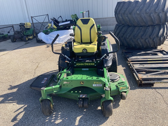 2022 John Deere Z930M Mower/Zero Turn