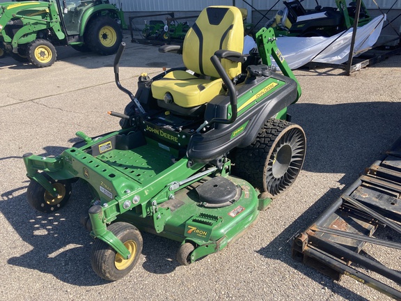 2022 John Deere Z930M Mower/Zero Turn