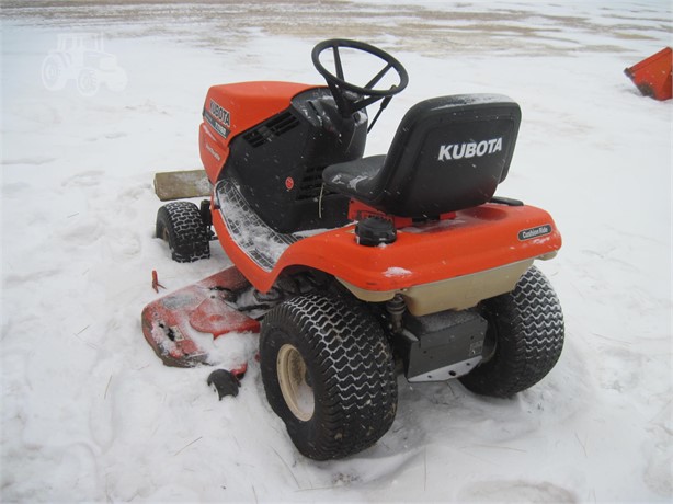 2001 Kubota T1760 Lawn Tractor