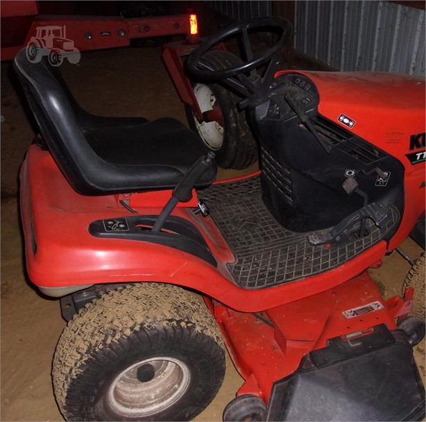 2001 Kubota T1760 Lawn Tractor