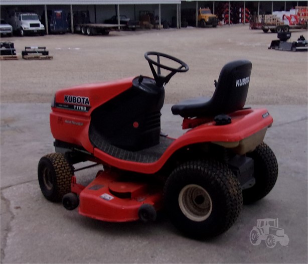 2001 Kubota T1760 Lawn Tractor