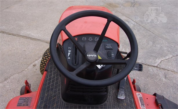 2001 Kubota T1760 Lawn Tractor