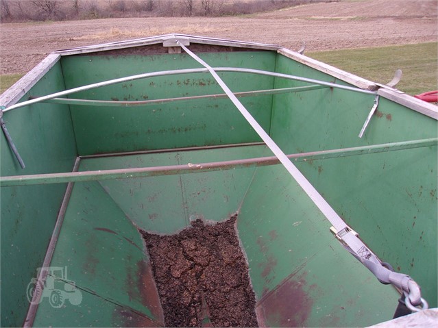 John Deere 400 Grain Cart