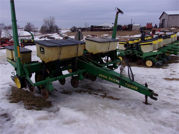 John Deere 7200 Planter