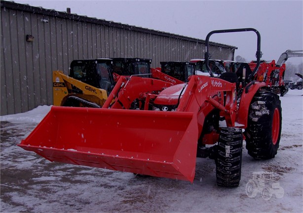 2022 Kubota MX5400DT Tractor